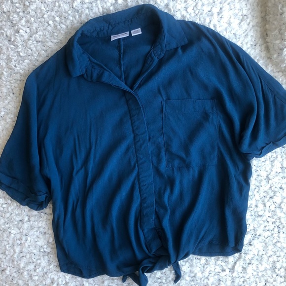 Noisy May Button Up Knot Shirt - Picture 2 of 6